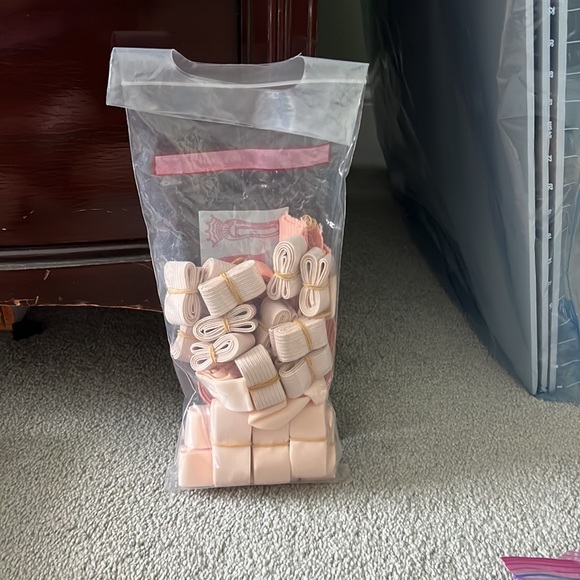 Freed Pointe shoes 12 new pairs for  55.00 each all in original packaging - Picture 6 of 6